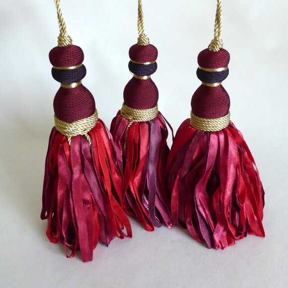 NEW 6.5” DECORATIVE ACCENT RED PURPLE BURGUNDY RIBBON TASSEL SET OF 3 - Picture 1 of 8